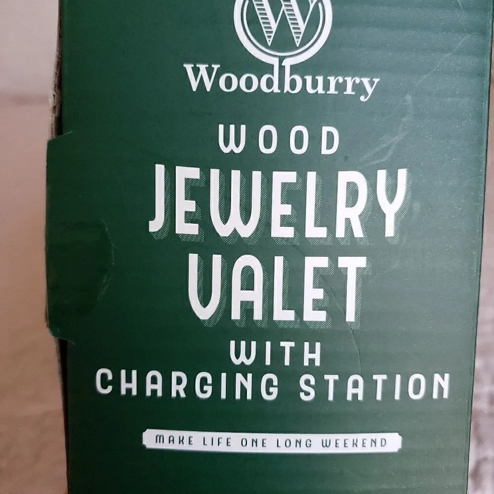 Wood Jewelry valet